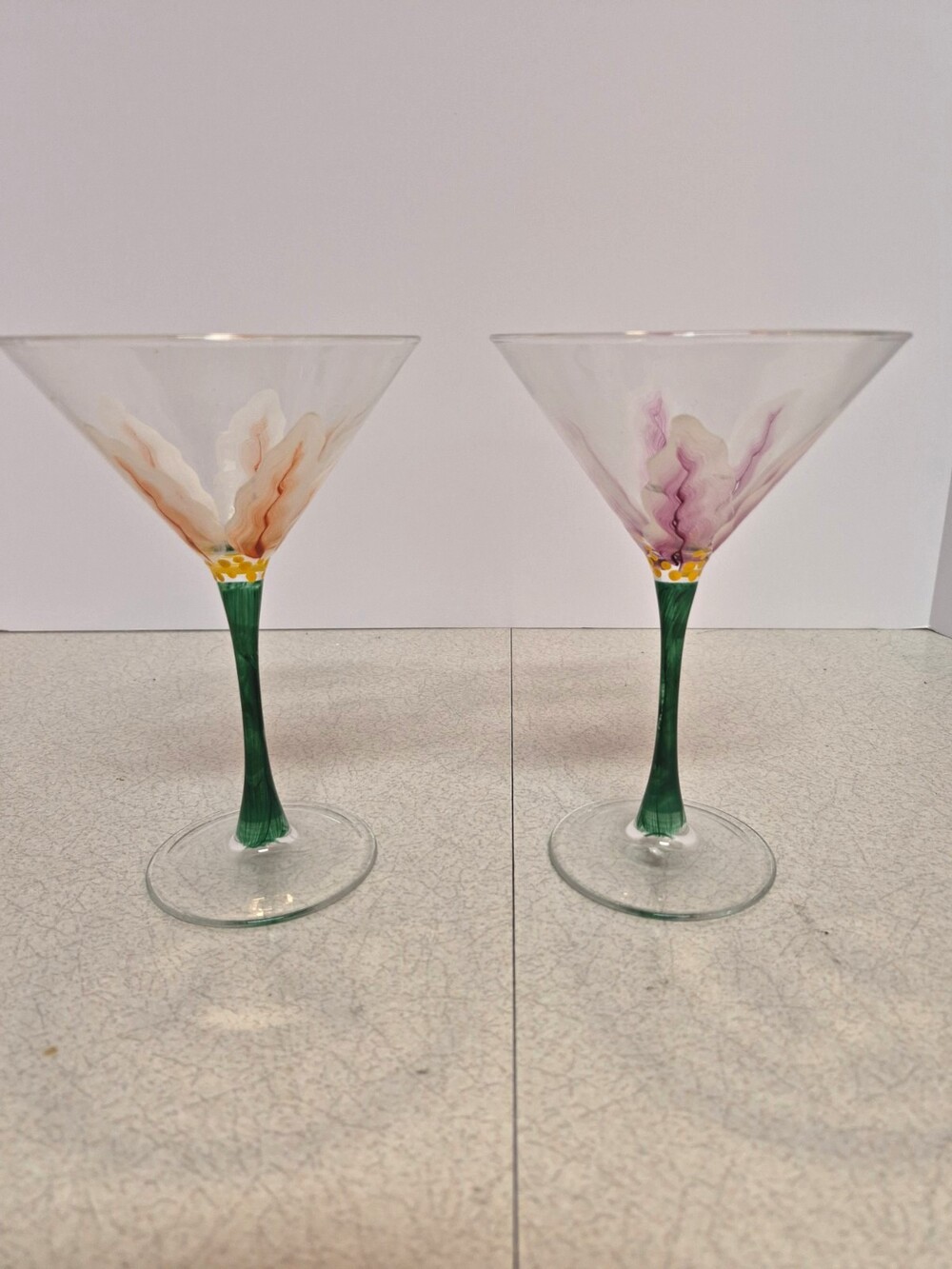 Set Of 2 Hand Painted Floral Martini Glasses Stemmed Clear Green 8" 5.75"